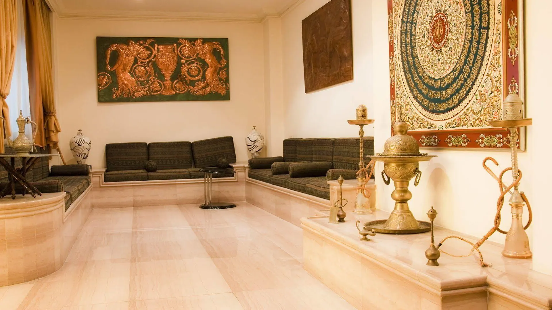 White House Apartments Beirut